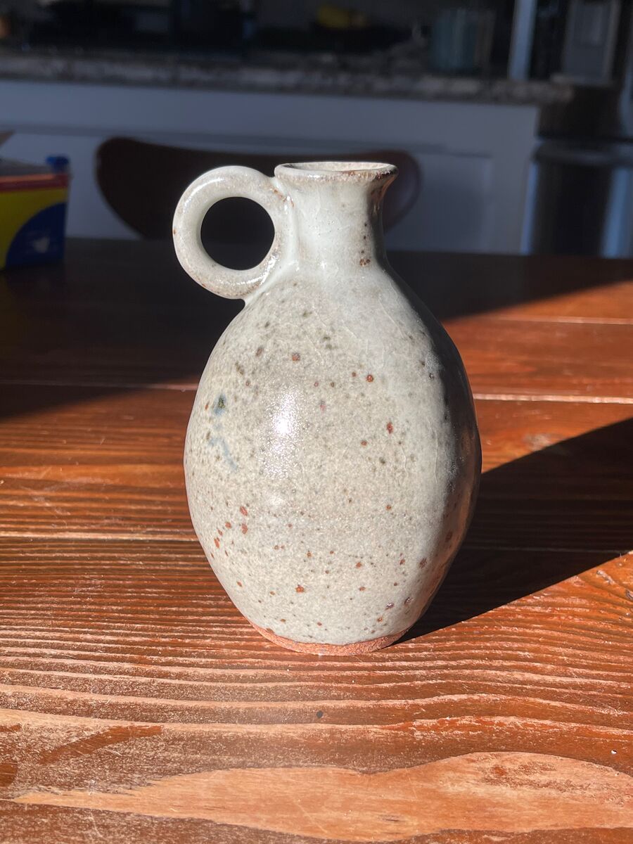 Little oil amphora